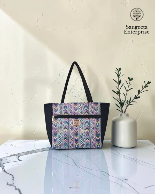 Everyday tote bag – grey and pink chevron print Everyday tote bag in grey and pink chevron print, made by Sangeeta Enterprise, Nagpur