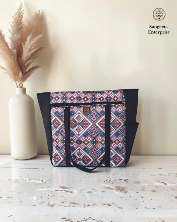 Jumbo tote bag – blue and pink diamond print Jumbo tote bag in blue and pink diamond print, made by Sangeeta Enterprise, Nagpur