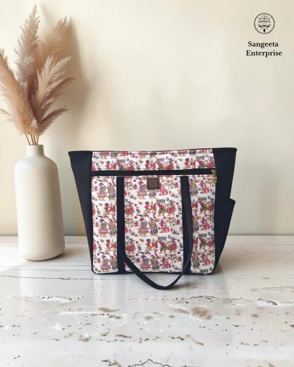 Jumbo tote bag – cream and red floral print Jumbo tote bag in cream and red floral print, made by Sangeeta Enterprise, Nagpur